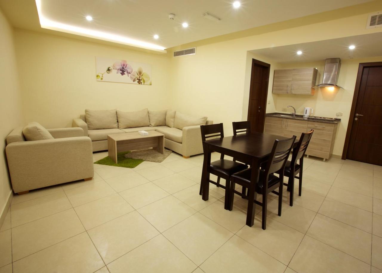 Lujain Hotel فندق النور واللجين Αμμάν Δωμάτιο φωτογραφία